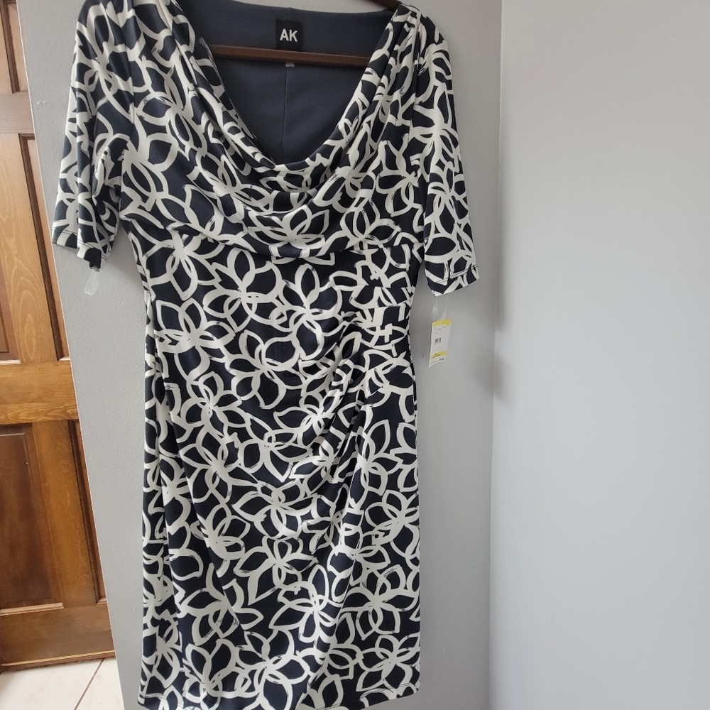 NWT Anne Klein Sheath Dress